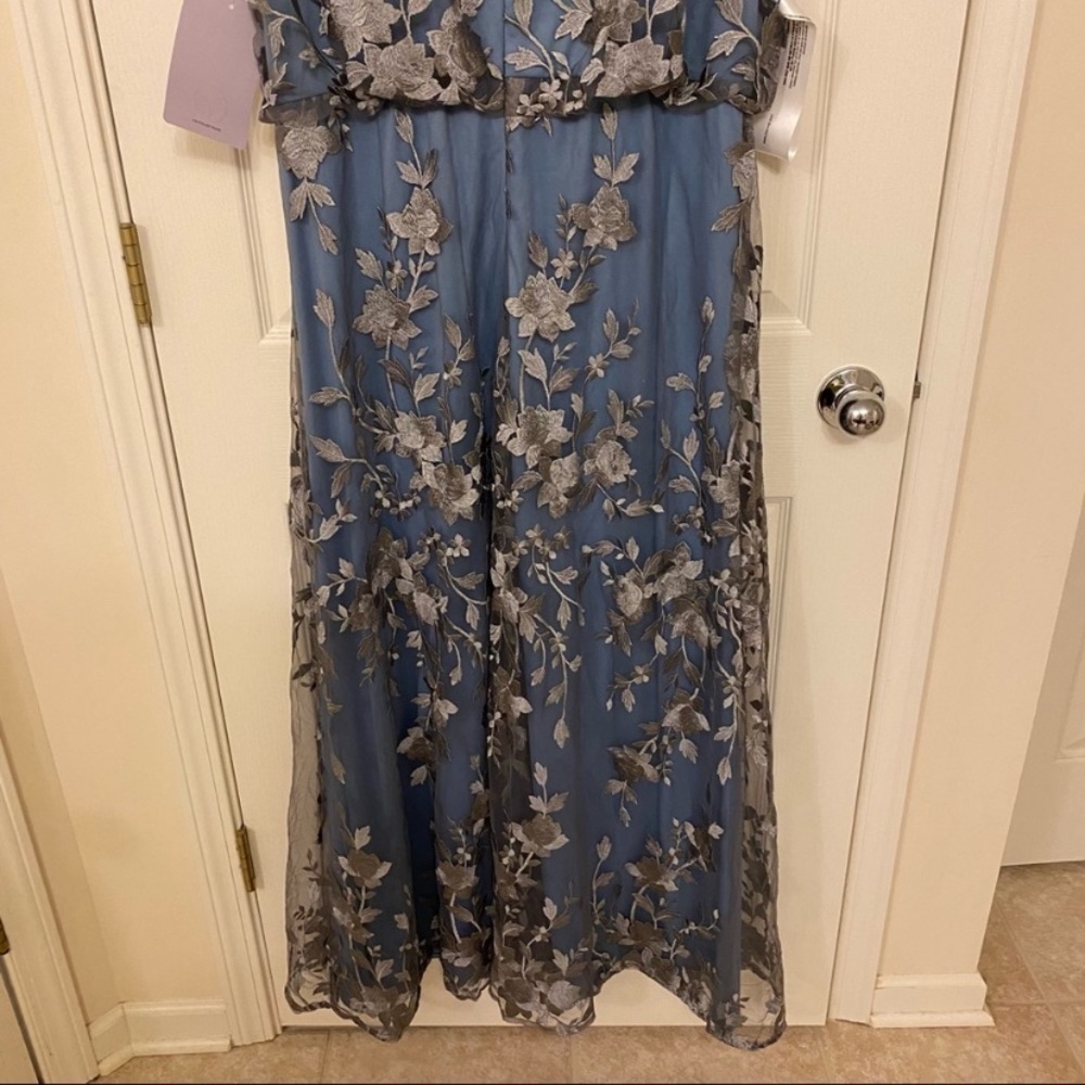 JS Collections Floral Embroidered Mesh Sleeveless Gown in Silver/True Blue Sz 6 - Picture 9 of 11